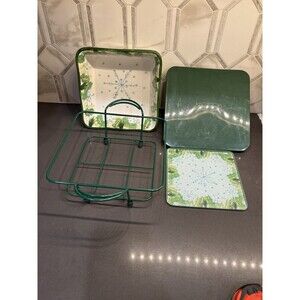Temp-tations by Tara Hometown Christmas Medium Dish With Trivet Lid Wire Rack